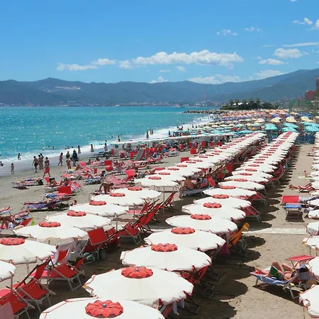 Firpo - With Sea View - Happy